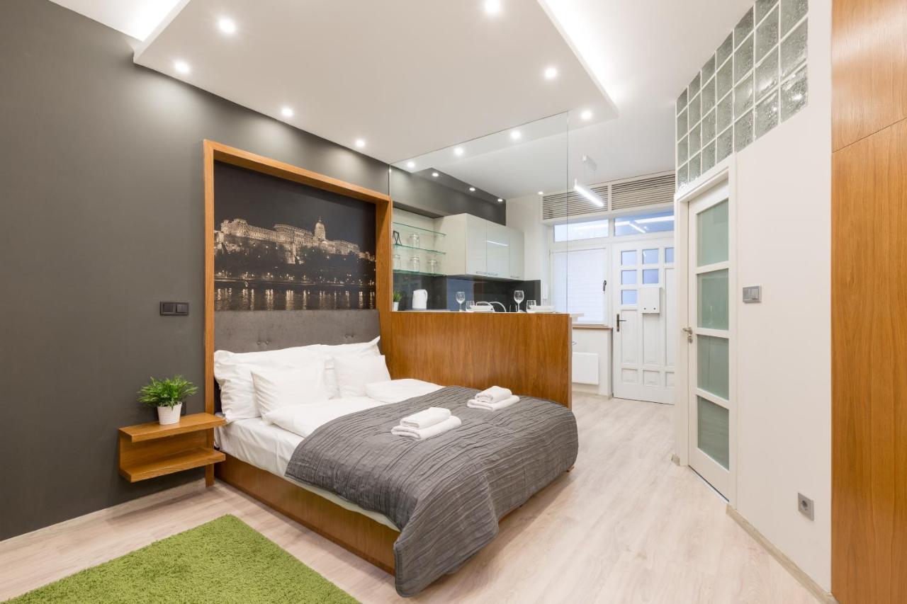 Retro Budapest Dream Suite Near The Danube Luaran gambar